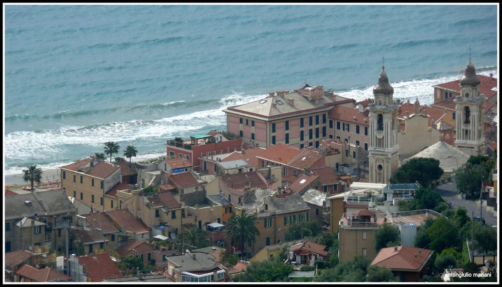 Hotel Villa Ida Family Wellness Laigueglia Exterior foto